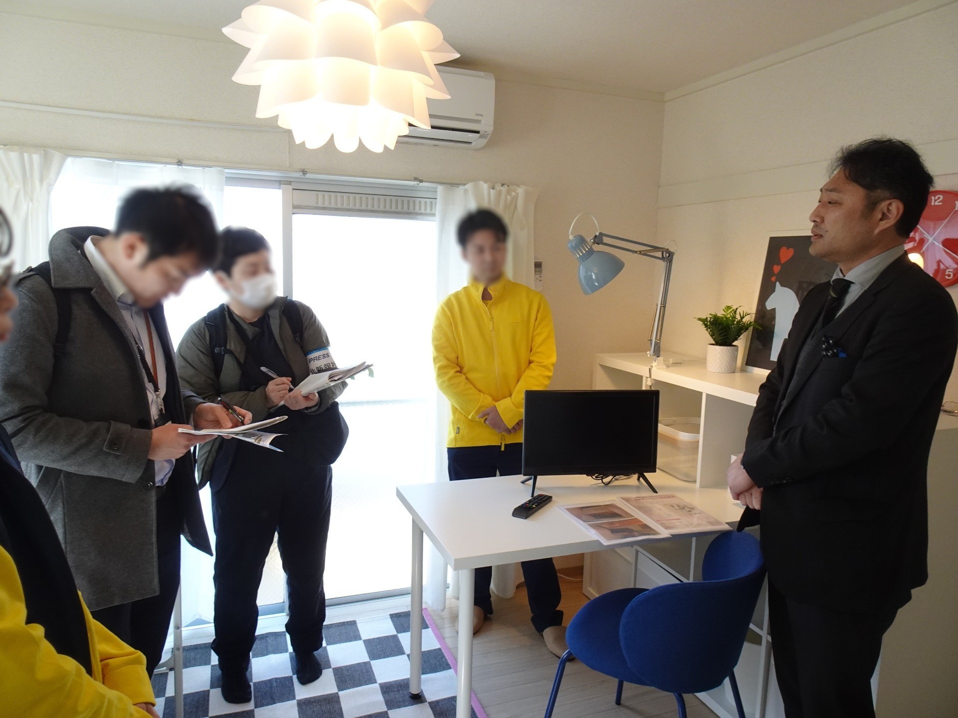 困窮若年女性の支援付き住宅の内覧会を行いました。