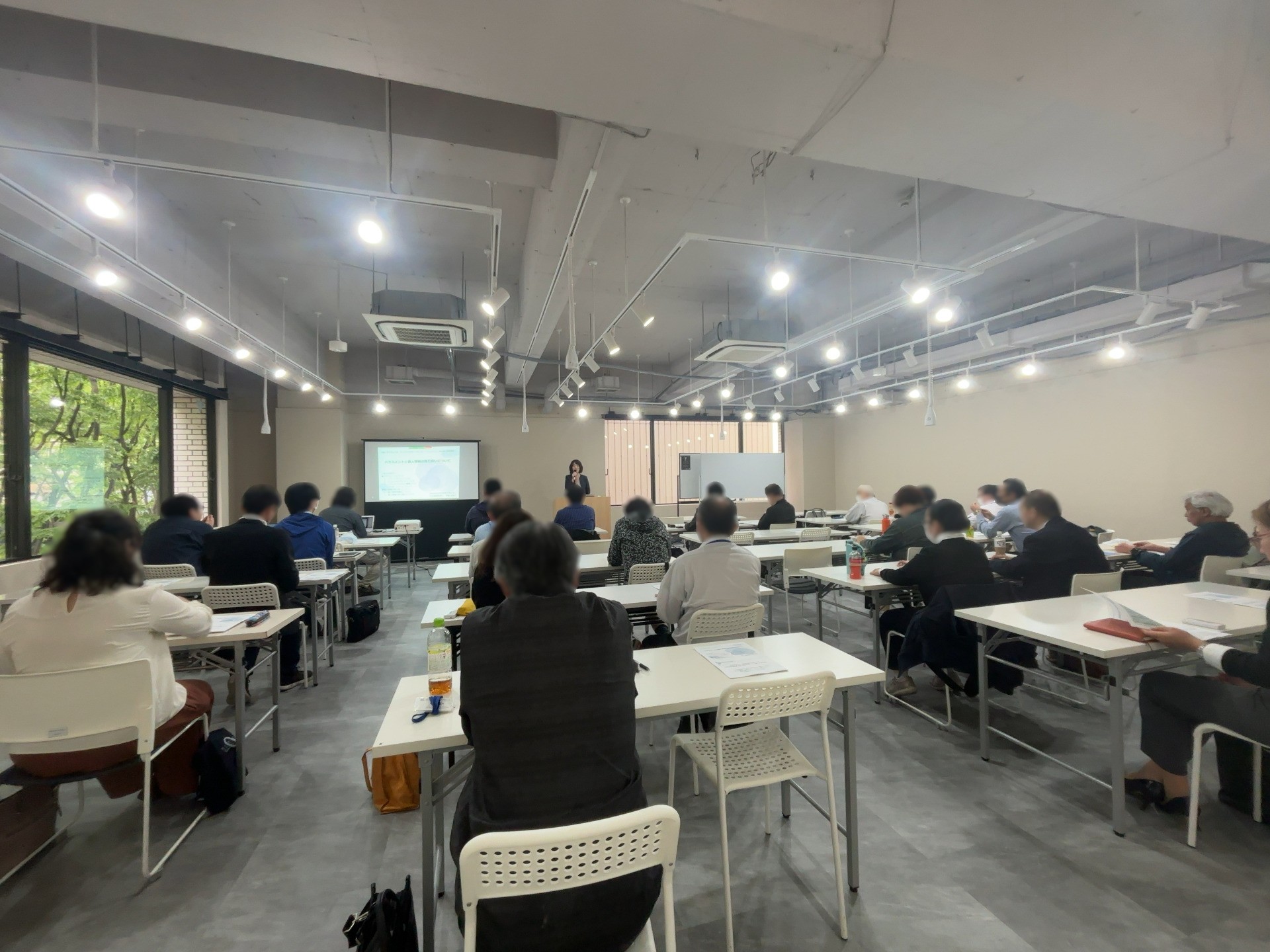 ハラスメントと個人情報の取り扱いについて研修を受けました